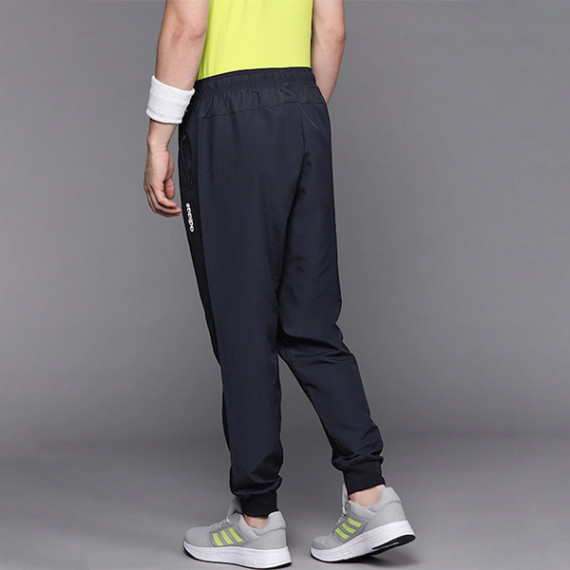 https://fabrora.in/vi/products/men-navy-blue-stanford-solid-joggers