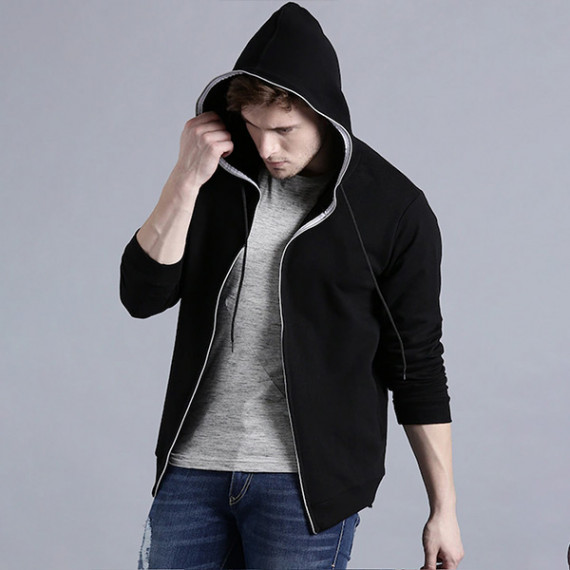 https://fabrora.in/products/men-black-solid-hooded-sweatshirt