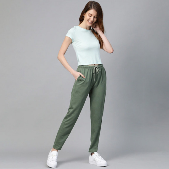 https://fabrora.in/products/women-black-solid-side-stripes-cropped-track-pants