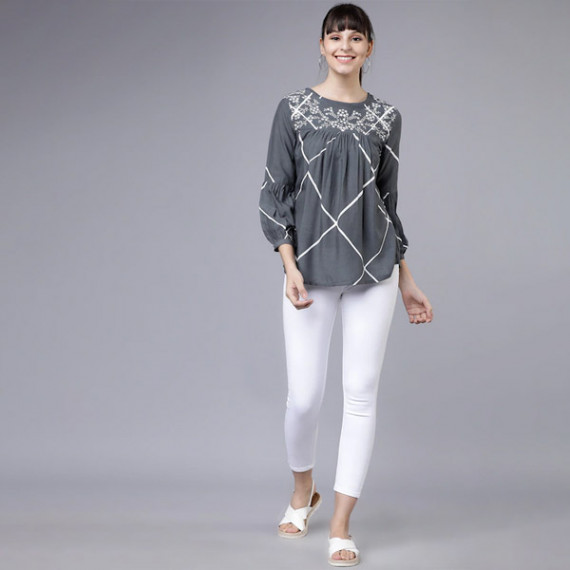 https://fabrora.in/products/women-grey-and-white-printed-a-line-top