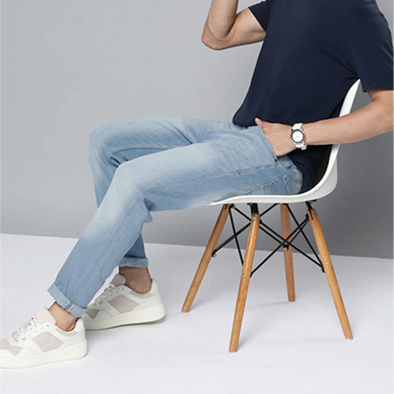 https://fabrora.in/products/men-blue-slim-tapered-fit-light-fade-stretchable-jeans